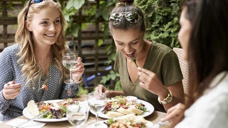 4 نکته: چگونه در سفر بهترین غذا را پیدا کنیم؟