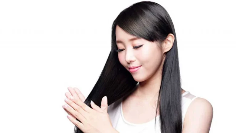 Two-phase hair spray everything about its types, applications and how to use it